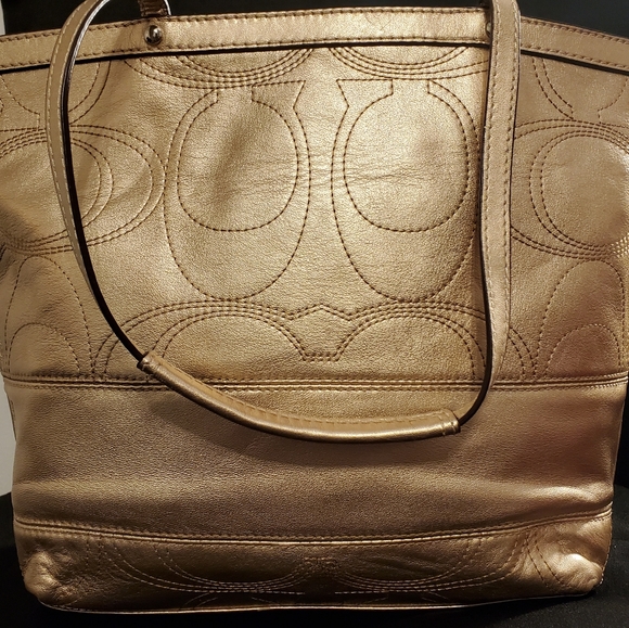 Coach Purse - Picture 2 of 6
